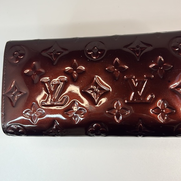 Louis Vuitton monogram vernis sara wallet. - Picture 7 of 16